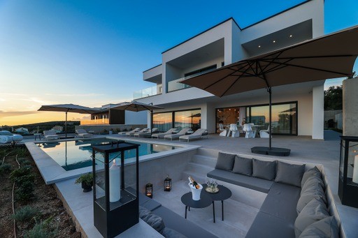 Image No.5-6 Bed Villa for sale