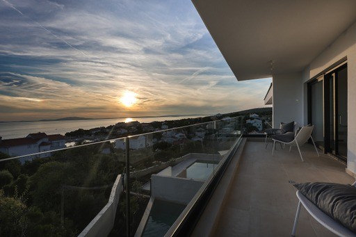 Image No.10-4 Bed Villa for sale