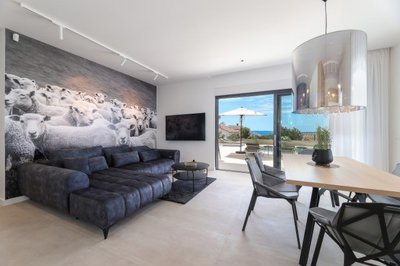 duplex-vile-288m2-sa-bazenima-300-metara-od-mora-jakisnica_5