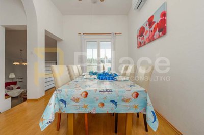 mrljane-vila-s-bazenom-i-ljetnom-kuhinjom-na-iznimnoj_12