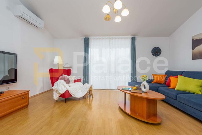Image No.13-3 Bed House for sale