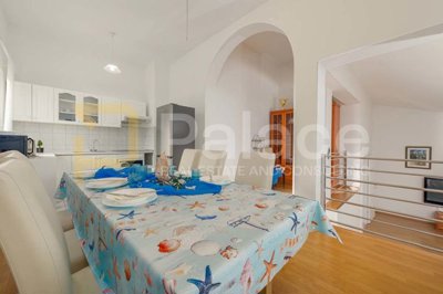 mrljane-vila-s-bazenom-i-ljetnom-kuhinjom-na-iznimnoj_15
