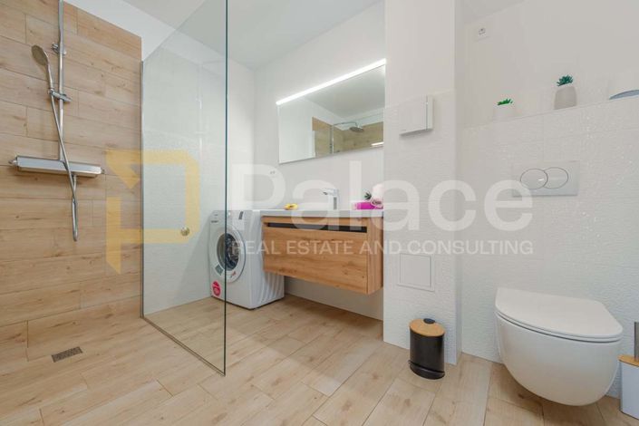 Image No.19-3 Bed House for sale