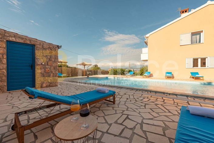 Image No.22-3 Bed House for sale