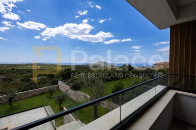 luksuzna-dvoetazna-villa-s-bazenom-primosten-145-m2_11