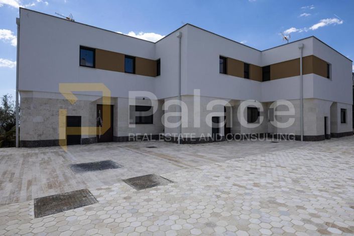 Image No.22-3 Bed Villa for sale