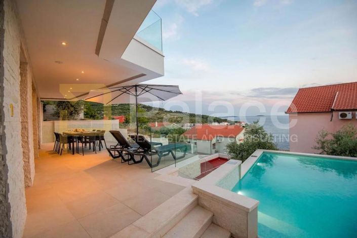 Image No.3-4 Bed House for sale