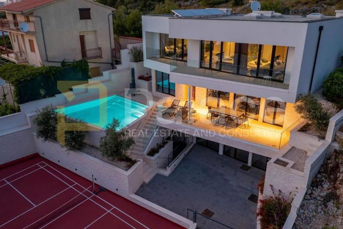 Image No.4-4 Bed House for sale