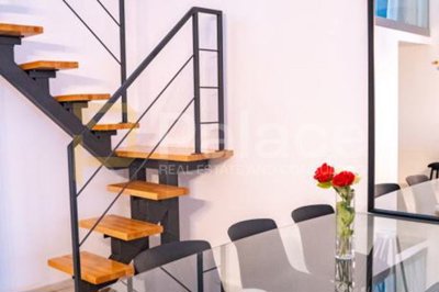 zaton-cetiri-luksuzna-apartmana-100-m-od-plaze-23500-m2_12