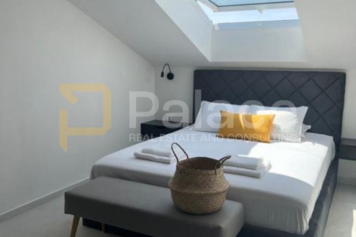 Image No.13-8 Bed Apartment for sale