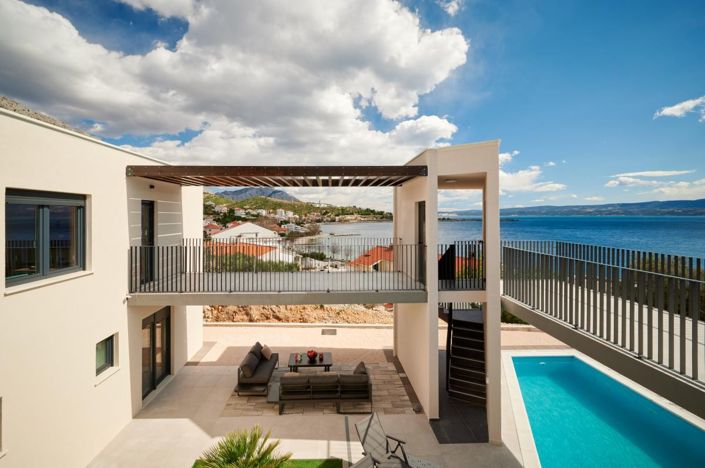 Image No.18-6 Bed Villa for sale