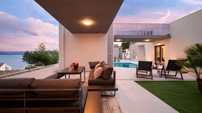 Image No.9-6 Bed Villa for sale