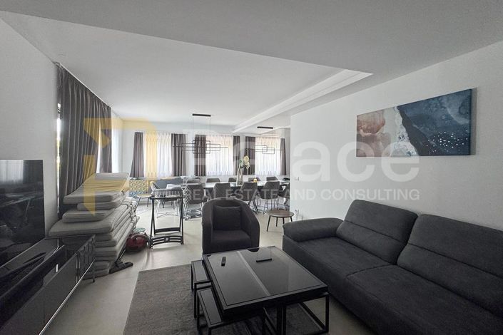 Image No.12-6 Bed Villa for sale