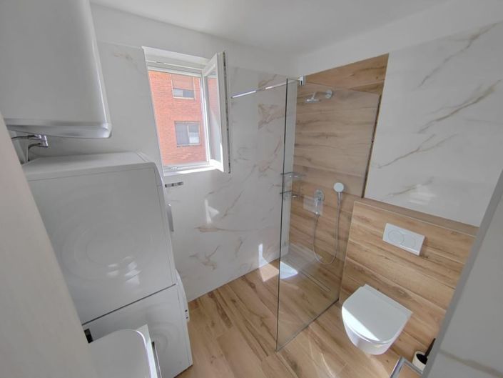 Image No.10-8 Bed House for sale