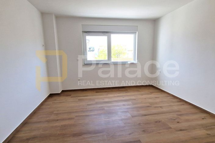 Image No.18-3 Bed Townhouse for sale