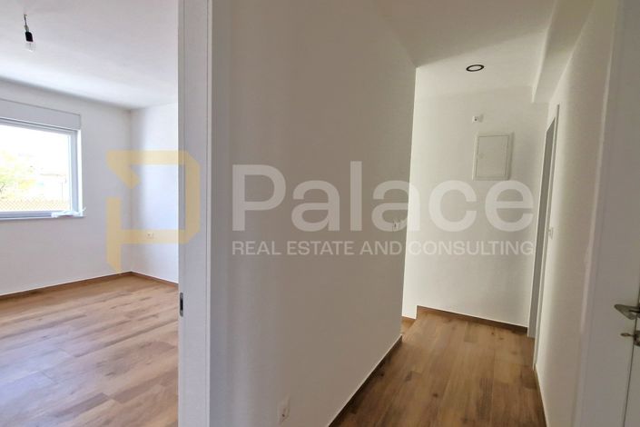 Image No.26-3 Bed Townhouse for sale