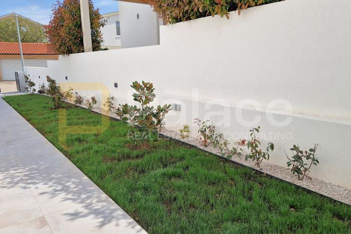 Image No.6-3 Bed Townhouse for sale