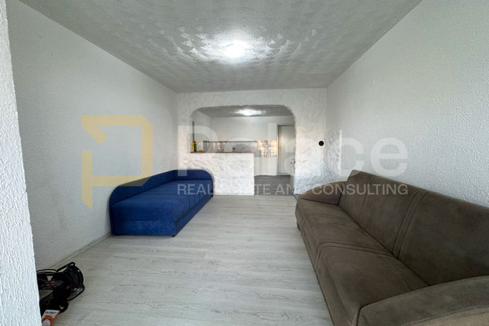 Image No.11-5 Bed House for sale