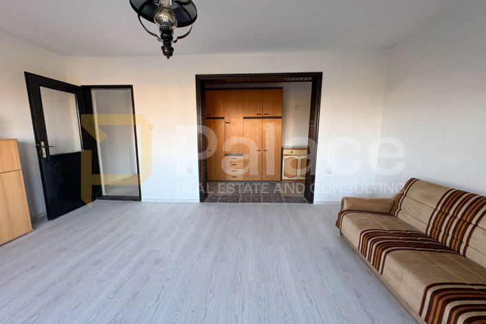 Image No.4-5 Bed House for sale
