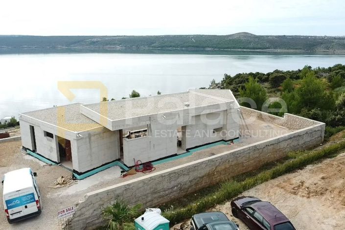 Image No.9-4 Bed House for sale