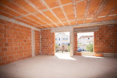 nezavrsena-zgrada-na-brodarici-41357-m2_8