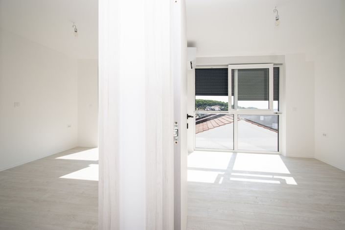 Image No.22-3 Bed Apartment for sale