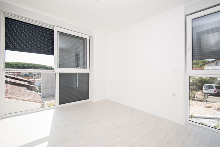 Image No.5-3 Bed Apartment for sale