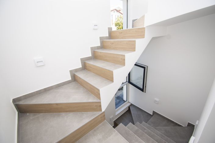 Image No.8-3 Bed Apartment for sale