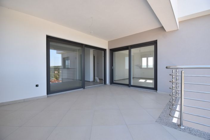 Image No.21-2 Bed Apartment for sale