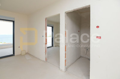 penthouse-s-velikim-terasama-i-brutalnim-pogledom-a8_5