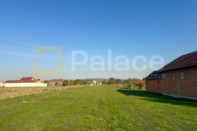 batrina-gradjevinsko-zemljiste-3037-m-uz-cestu_2