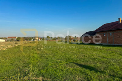 batrina-gradjevinsko-zemljiste-3037-m-uz-cestu_3