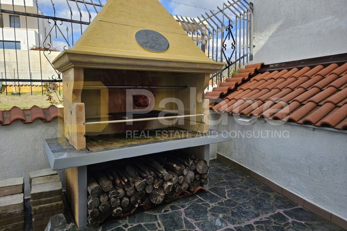 Image No.24-12 Bed House for sale
