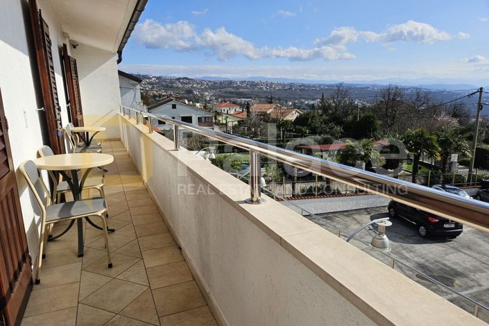 Image No.3-12 Bed House for sale