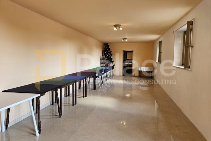 Image No.6-12 Bed House for sale