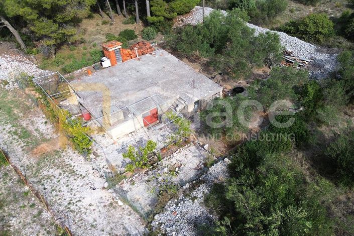 Image No.17-2 Bed House for sale