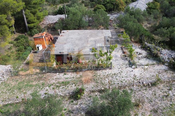 Image No.18-2 Bed House for sale