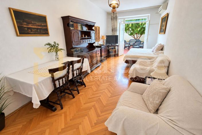 Image No.4-3 Bed House for sale