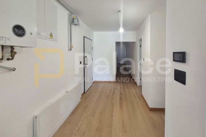 Image No.5-5 Bed Apartment for sale