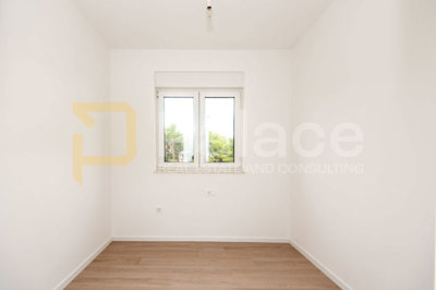 trosoban-stan-u-novogradnji-s-pogledom-na-more-2kat-vodice_3