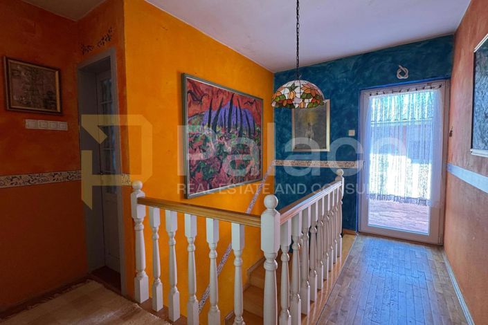 Image No.13-7 Bed House for sale