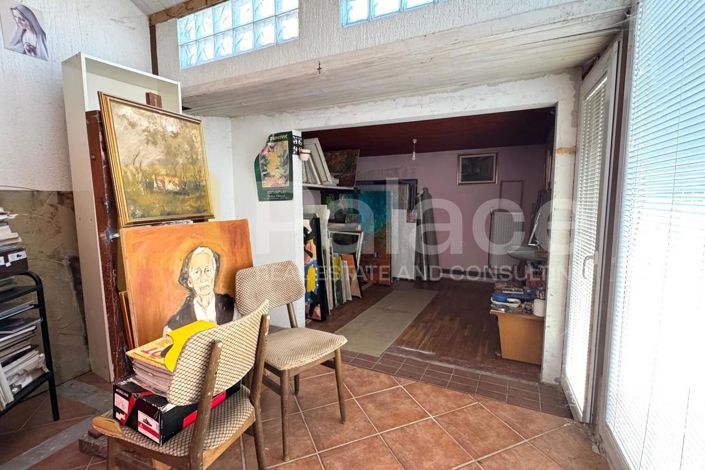 Image No.21-7 Bed House for sale
