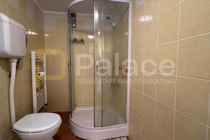 Image No.7-7 Bed House for sale