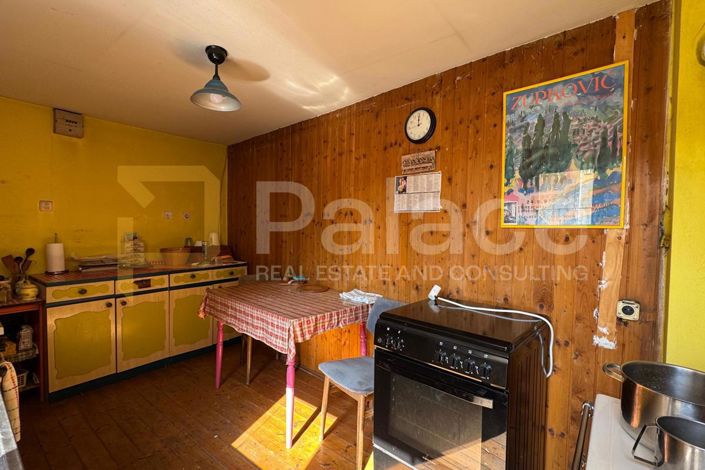 Image No.8-7 Bed House for sale