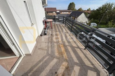 zagreb-sesvetski-kraljevc-novouredjeni-stan-u-kuci_11
