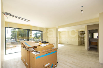 trosobni-stan-u-prizemlju-prvi-red-do-mora-142m2-vodice_4