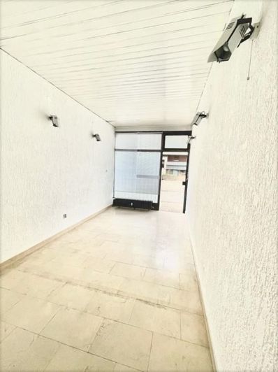 Image No.2-Comercial en venta