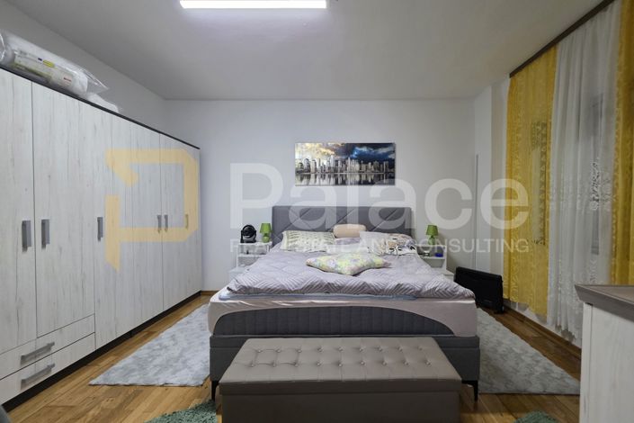 Image No.2-3 Bed House for sale