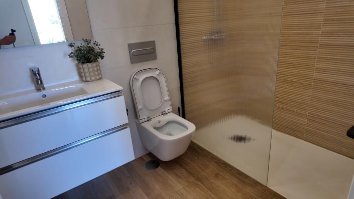 Image No.21-3 Bed Apartment for sale