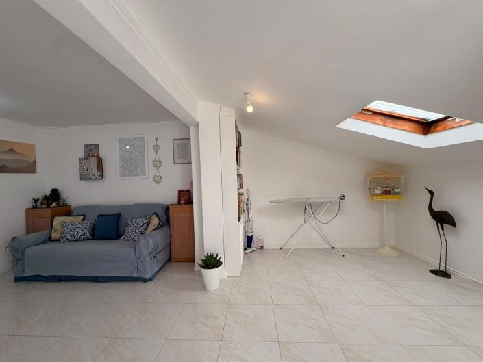 Image No.21-3 Bed Duplex for sale